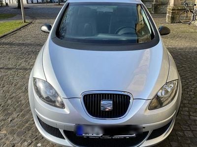 Silber Gebraucht 2005 Seat Altea Van / Kleinbus | 1.990 €