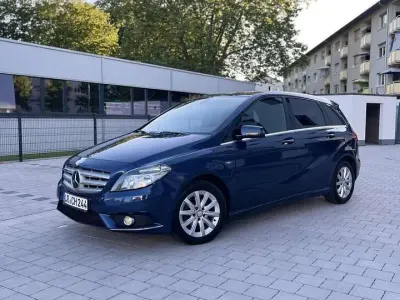 Gebraucht Mercedes B180 AMG Edition 1 109 PS (80 kW) 2012 Kleinwagen