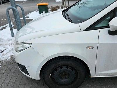Weiß Gebraucht 2010 Seat Ibiza Kleinwagen | 4.999 €