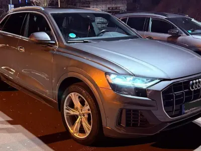 Gebraucht Audi Q8 Comfort 340 PS (250 kW) 2020 Grau SUV