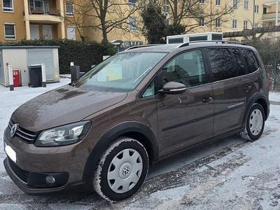 Braun Gebraucht 2012 VW Touran Highline Van / Kleinbus | 9.500 € (Fairer Preis)