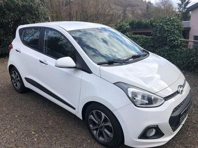 Usata Hyundai i10 Intro Edition 87 CV (63 kW) 2014 Bianco Utilitaria