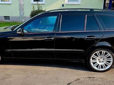 Mercedes E320