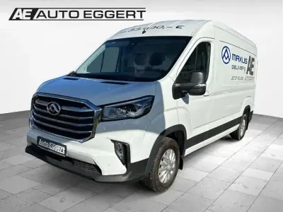 Second-hand Maxus V90 147 CP (108 kW) 2023 Alb Van