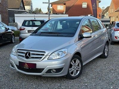 Usata Mercedes B160 Sport 95 CV (69 kW) 2011 Argento Monovolume