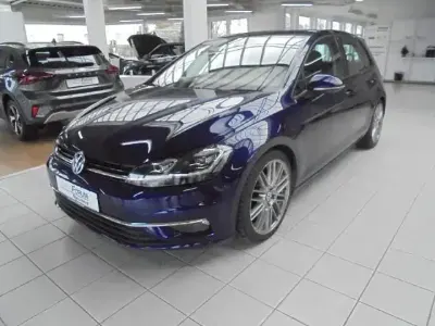 Usata VW Golf VII Sportline 150 CV (110 kW) 2017 Blu Berlina