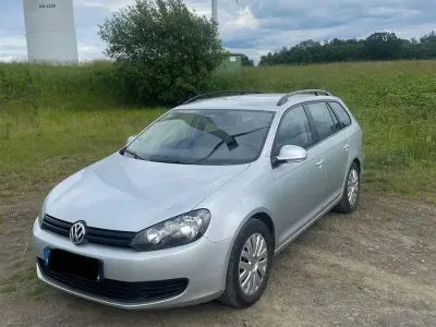 Gebraucht VW Golf VI Trendline 105 PS (77 kW) 2010 Silber Kleinwagen