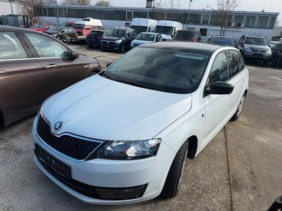 Weiß Gebraucht 2014 Skoda Rapid Style Kleinwagen | 6.400 € (Fairer Preis)