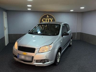 Gebraucht Chevrolet Aveo 84 PS (61 kW) 2009 Silber Kleinwagen