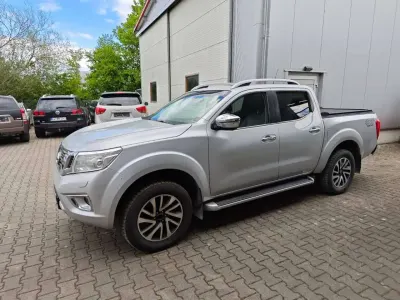 Gebraucht Nissan Navara Tekna 190 PS (139 kW) 2017 Silber Pickup