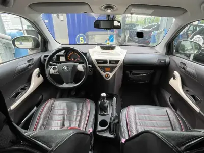 Gebraucht Toyota iQ 68 PS (50 kW) 2010 Grau Kleinwagen
