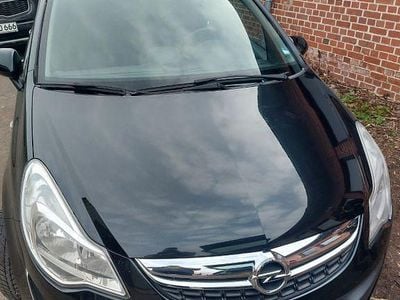 Gebraucht Opel Corsa Active 87 PS (63 kW) 2013 Schwarz Kleinwagen