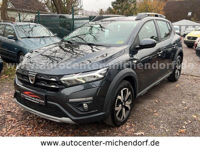 Grau Gebraucht 2022 Dacia Sandero Comfort Limousine | 11.999 € (Fairer Preis)
