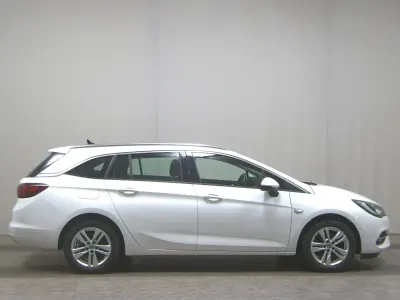 Używany Opel Astra Business Elegance 110 KM (80 kW) 2020 Biały Kombi