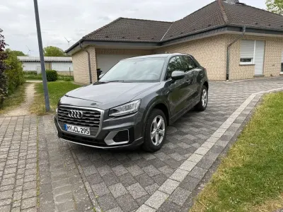 Używany Audi Q2 S-Line 190 KM (139 kW) 2018 Szary SUV