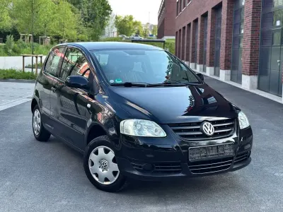 Używany VW Fox Basis 54 KM (39 kW) 2009 Czarny Hatchback