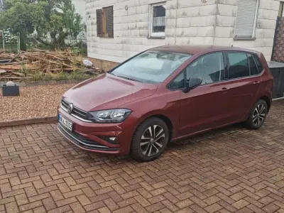 Gebraucht VW Golf VII United 116 PS (85 kW) 2020 Rot Van / Kleinbus