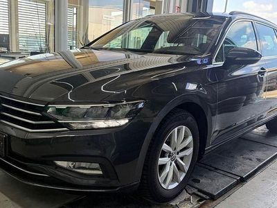 Gebraucht VW Passat Business 150 PS (110 kW) 2021 Schwarz Kombi