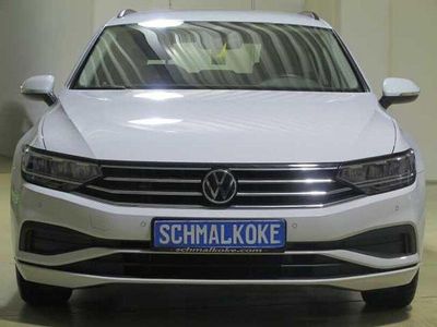 Glacier white (metallic) Gebraucht 2022 VW Passat Conceptline Kombi | 20.500 € (Superpreis)