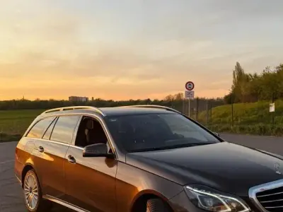 Gebraucht Mercedes E350 258 PS (189 kW) 2015 Gold Kombi