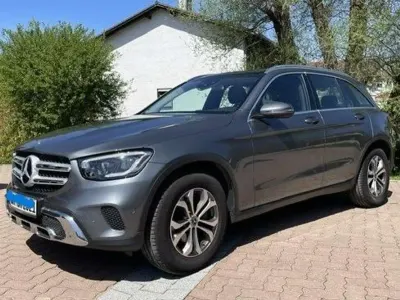 Gebraucht Mercedes GLC220 194 PS (142 kW) 2019 Grau SUV