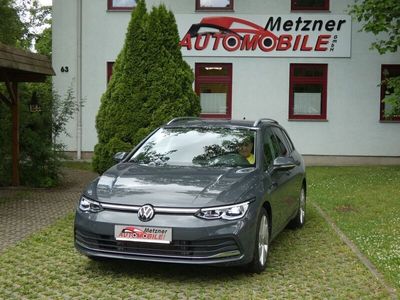 Gebraucht VW Golf VIII Style 131 PS (96 kW) 2021 Grau Kombi