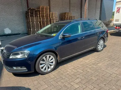 Gebraucht VW Passat Comfortline 140 PS (102 kW) 2011 Blau Kombi