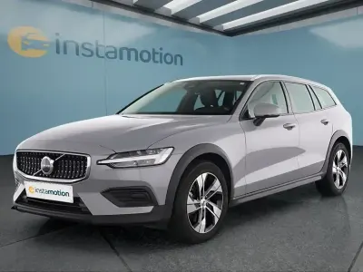 Gebraucht Volvo V60 197 PS (144 kW) 2024 Grau Kombi