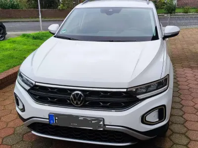 Gebraucht VW T-Roc Move 110 PS (80 kW) 2023 Weiß SUV