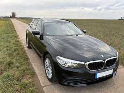 Gebraucht BMW 520 Sport Line 190 PS (139 kW) 2019 Schwarz Kombi