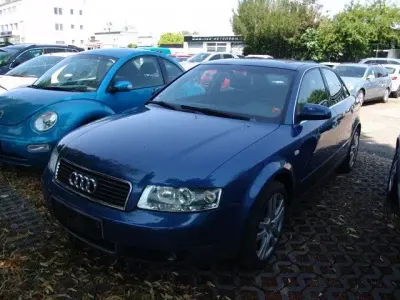 Gebraucht Audi A4 131 PS (96 kW) 2001 Denimblau perleffekt Limousine