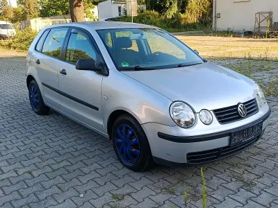 Gebraucht VW Polo 64 PS (47 kW) 2004 Silber Kleinwagen
