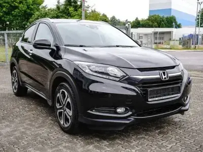 Käytetty Honda HR-V Executive 131 HP (96 kW) 2021 Musta Katumaasturi