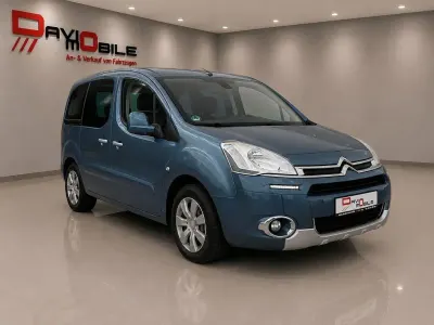 Gebraucht Citroën Berlingo SELECTION 114 PS (83 kW) 2014 Blau Van / Kleinbus