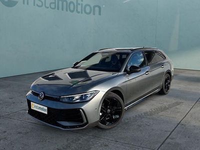 Second-hand VW Passat R-line 150 CP (110 kW) 2024 Gri Break