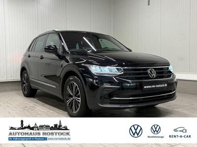 Gebraucht VW Tiguan Active 150 PS (110 kW) 2021 Deep black perleffekt (metallic) SUV