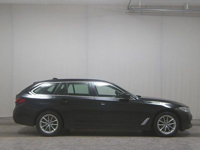 Gebraucht BMW 520 Sport Line 184 PS (135 kW) 2021 Schwarz Kombi