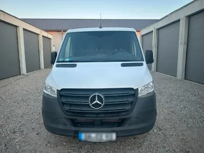 Używany Mercedes Sprinter 120 KM (88 kW) 2020 Biały Van