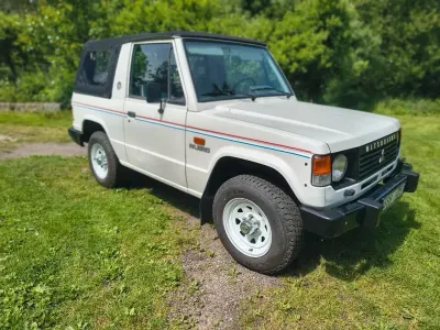 Gebraucht Mitsubishi Pajero 103 PS (75 kW) 1988 Weiß SUV