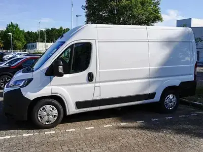 Gebraucht Fiat Ducato 140 PS (102 kW) 2024 Weiß Van