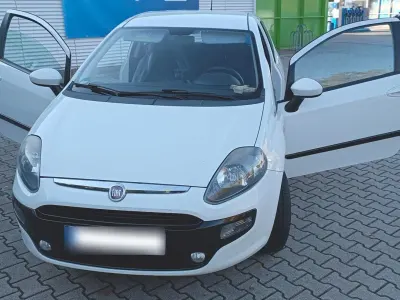 Gebraucht Fiat Punto Evo Life 77 PS (56 kW) 2011 Weiß Kleinwagen