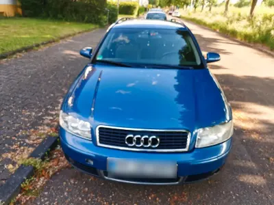 Gebraucht Audi A4 131 PS (96 kW) 2002 Blau Kombi