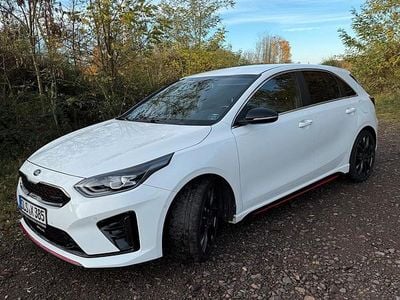 Gebraucht Kia Ceed GT GT 204 PS (150 kW) 2019 Weiß Limousine