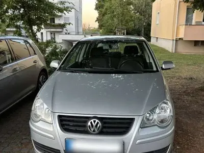 Gebraucht VW Polo Comfortline 80 PS (58 kW) 2009 Grau Kleinwagen
