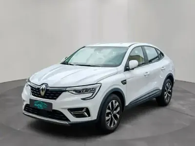 Gebraucht Renault Arkana Equilibre 140 PS (102 kW) 2023 Weiss SUV