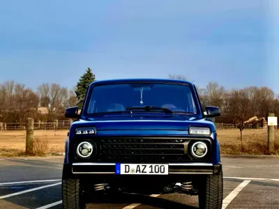 Gebraucht Lada niva 83 PS (61 kW) 2013 Blau SUV