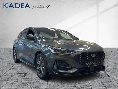 Neu Ford Focus ST-Line 125 PS (91 kW) 2025 Magneticgrau (metallic) Limousine