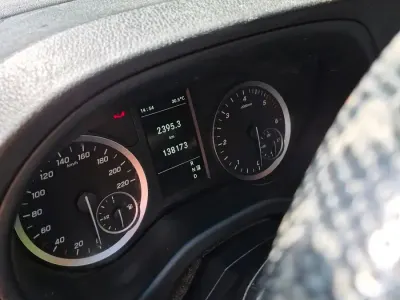 Gebraucht Mercedes Vito 163 PS (119 kW) 2021 Grau Van