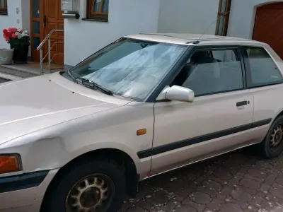 Gebraucht Mazda 323 65 PS (47 kW) 1992 Andere farben Limousine