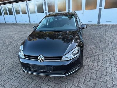 Second-hand VW Golf VII LOUNGE 125 CP (91 kW) 2015 Negru Break